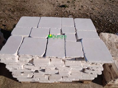 PAVIMENTO BURATTATO PIETRA DI APRICENA