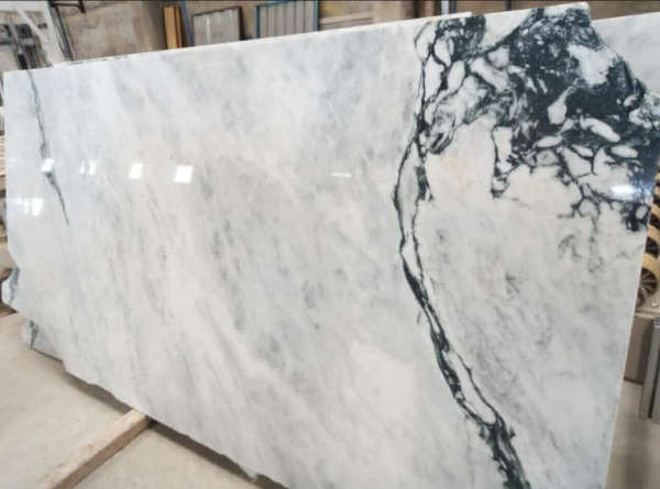 Cloudy White Marble Blocks