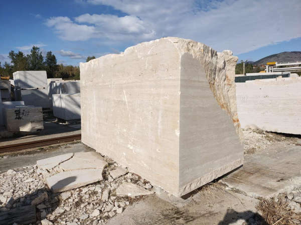 Blocco di Travertino Campidoglio (158x170x239)