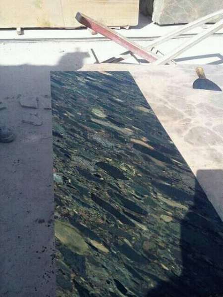 BRECCIA FAWAKHIR MARBLE red & green