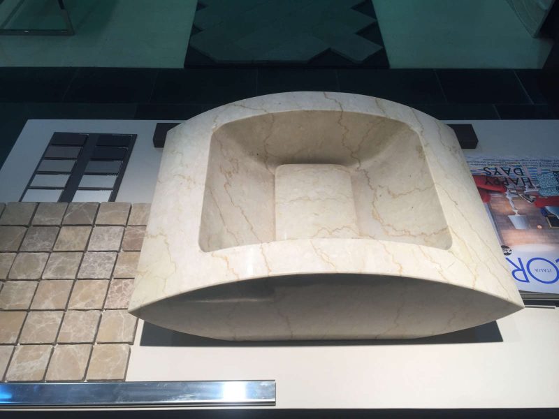 lavabo di appoggio in marmo massello