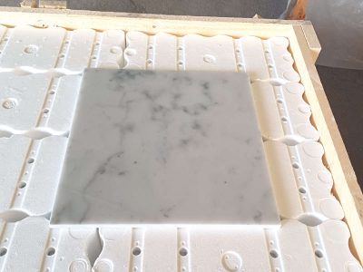 BIANCO CARRARA CD LEVIGATO BISELLATO 305X305X10 MM