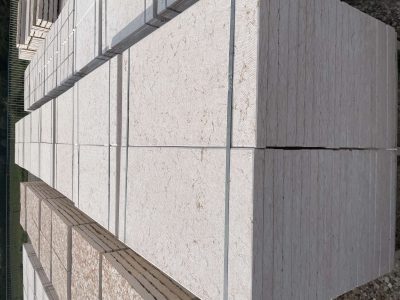 Pavimento graffiato in pietra della lessinia rosa