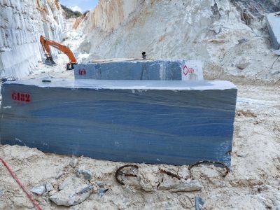 Blocco di Azul Macaubas