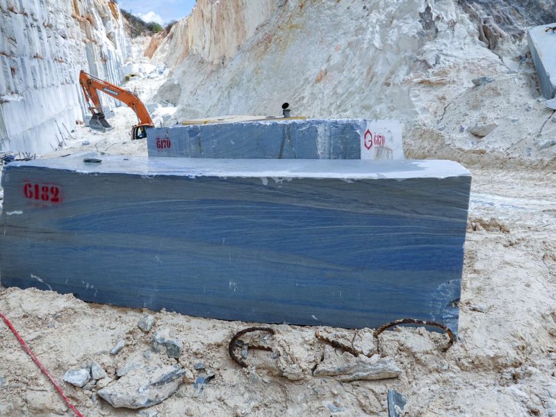 Blocco di Azul Macaubas