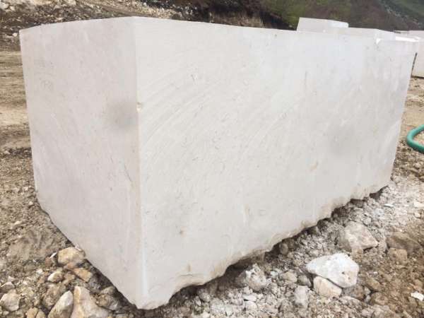 Bianco Perlato Skrapar