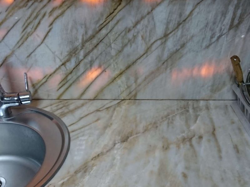 Verona onyx slabs