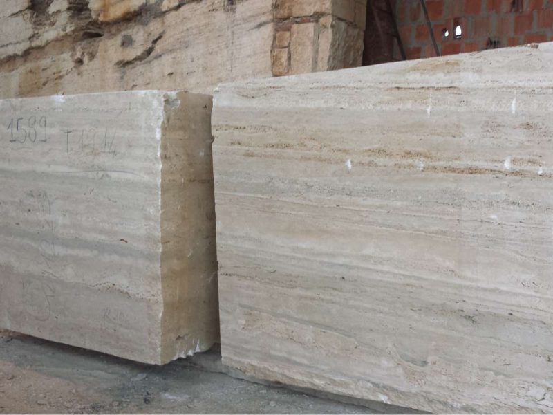 Blocchi di Travertino Romano