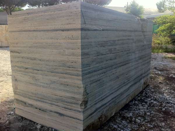 Blocchi di Travertino Romano