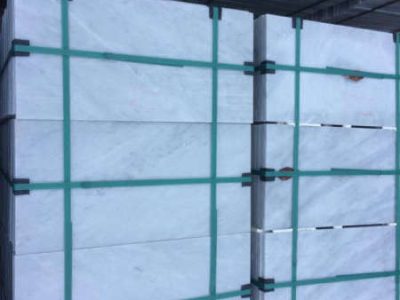 Pavimento in marmo Bianco Carrara