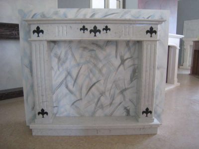 Rivestimento per camino in Bianco Carrara C