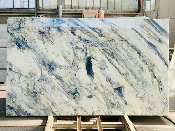 Paonazzo blu