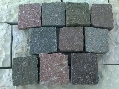 CUBETTI IN PORFIDO FIAMMATO