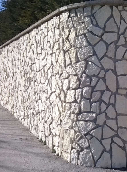 PIETRA CALCAREA DA RIVESTIMENTO