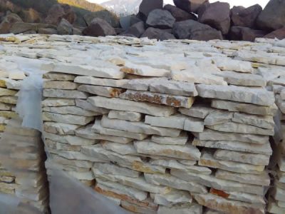 PIETRA CALCAREA DA RIVESTIMENTO