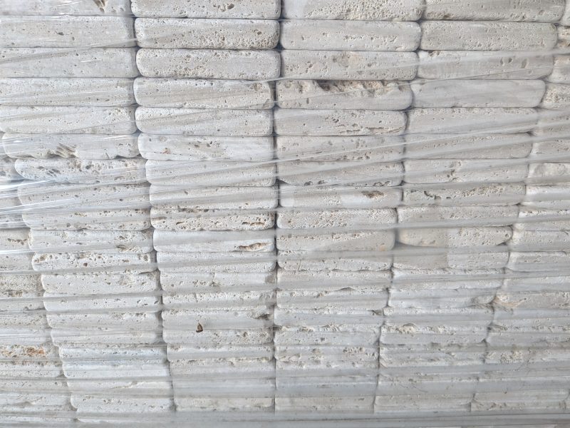 Travertino Romano Classico Chiaro 10x10x2 cm burattato